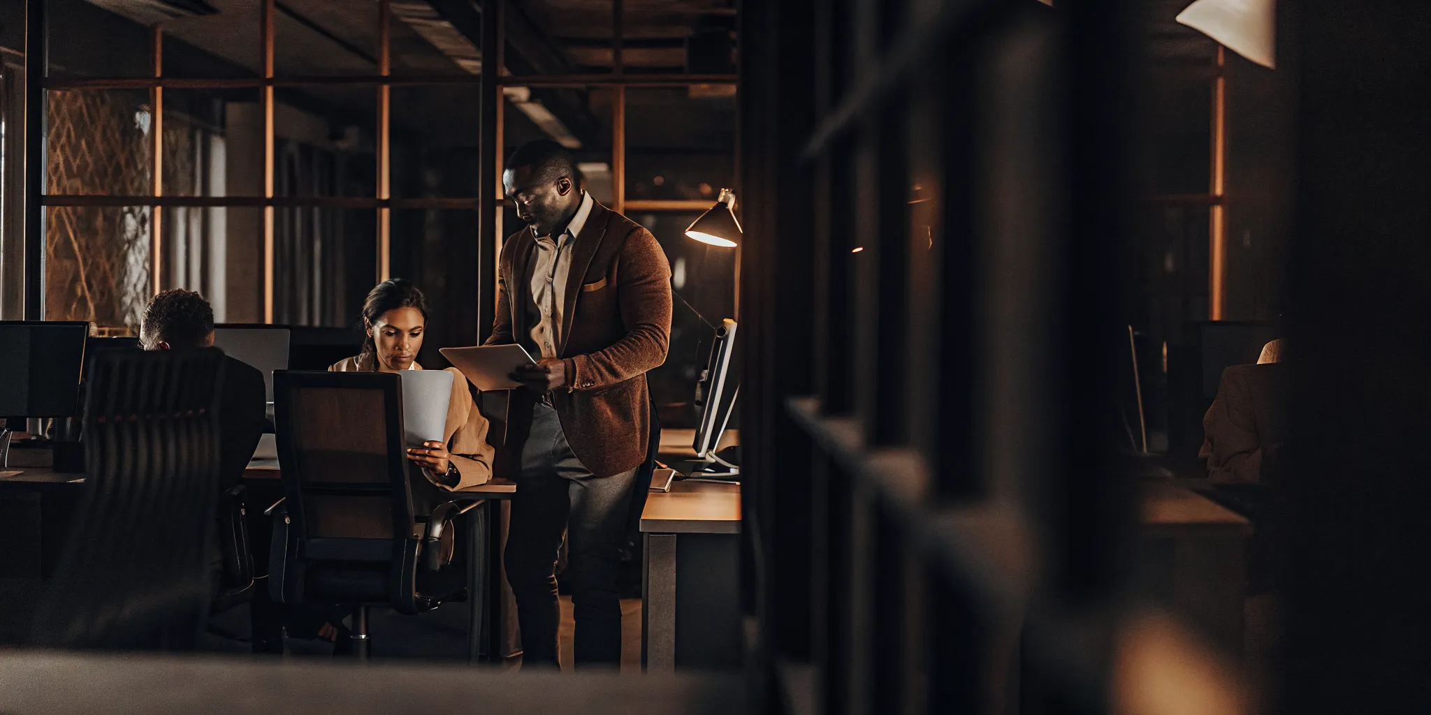 Contact center leader coaching an employee with a contact center performance improvement plan