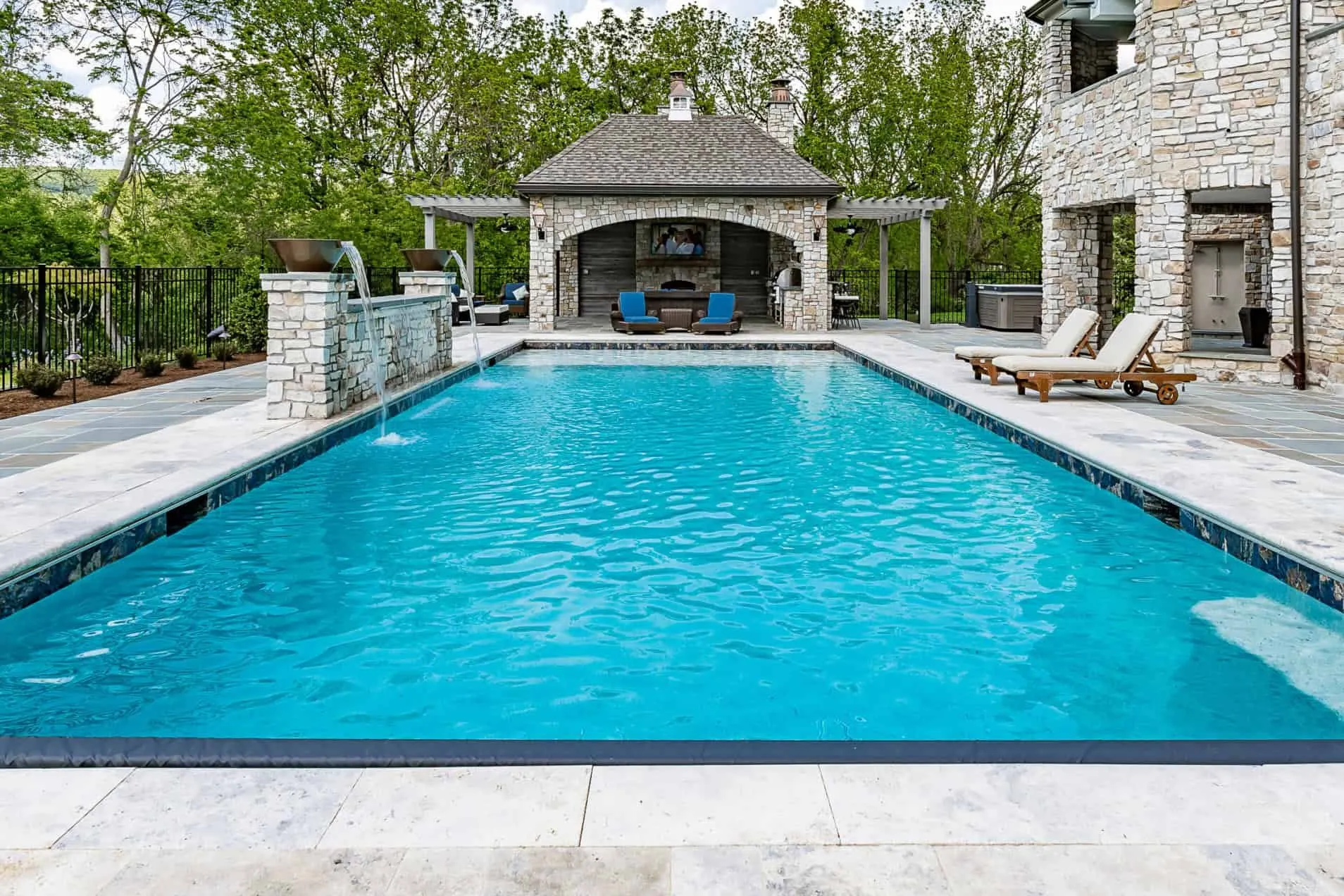 Custom Pool Builders Delaware Valley