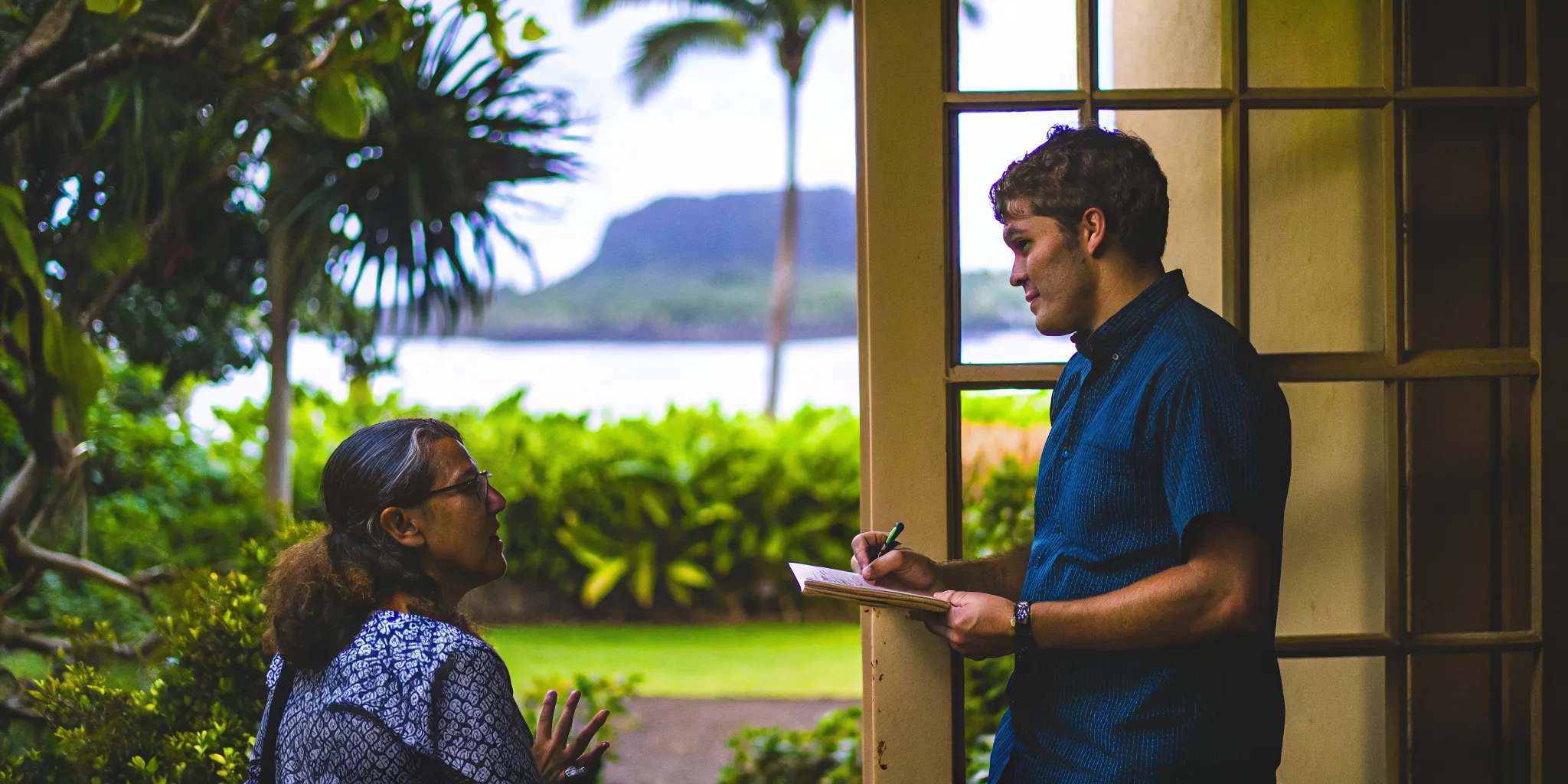 Outpatient recovery counselor discussing addiction treatment without housing Hawaii