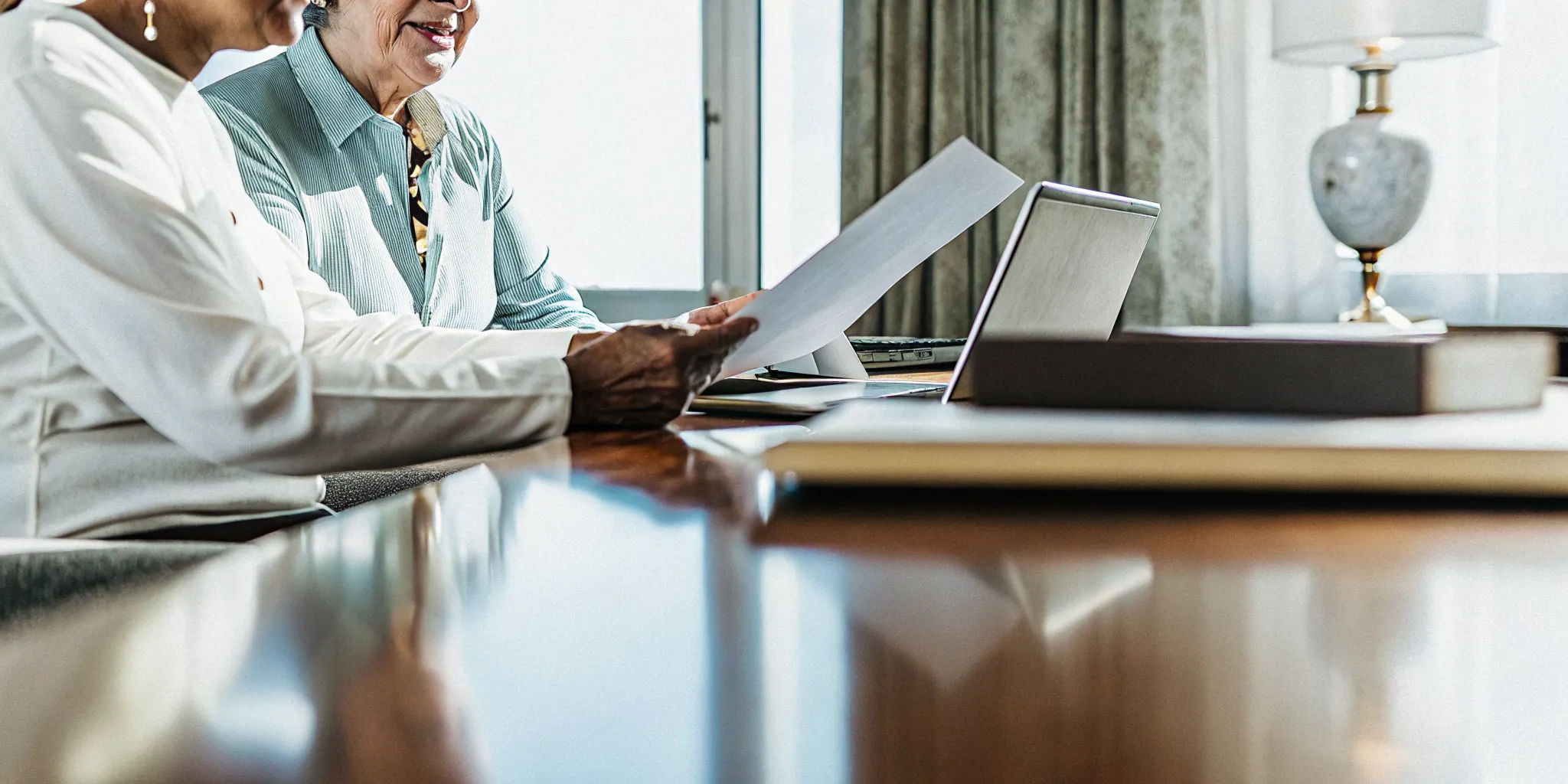 Benefits advisor helping a Washington employer plan Medicare Part D notice communication