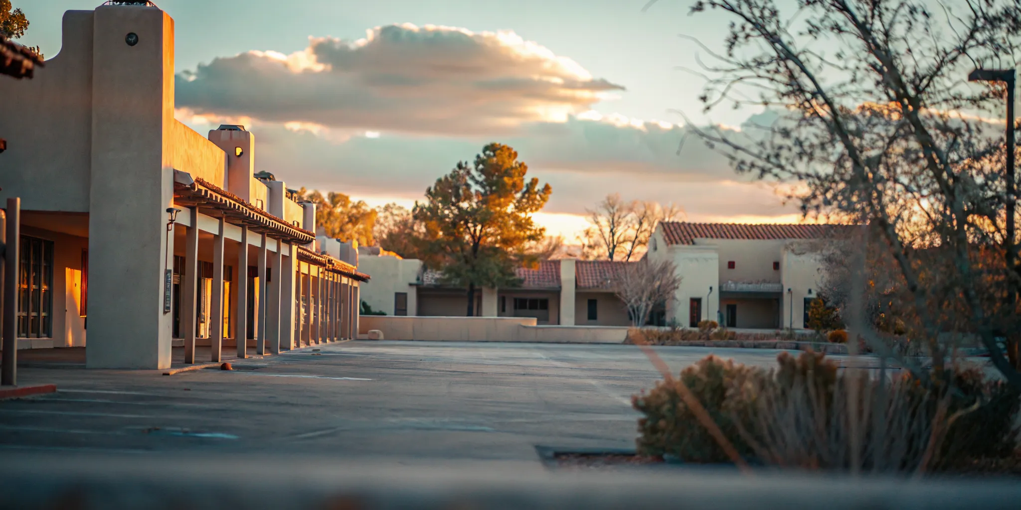 New Mexico courthouse representing wrongful death filing deadlines