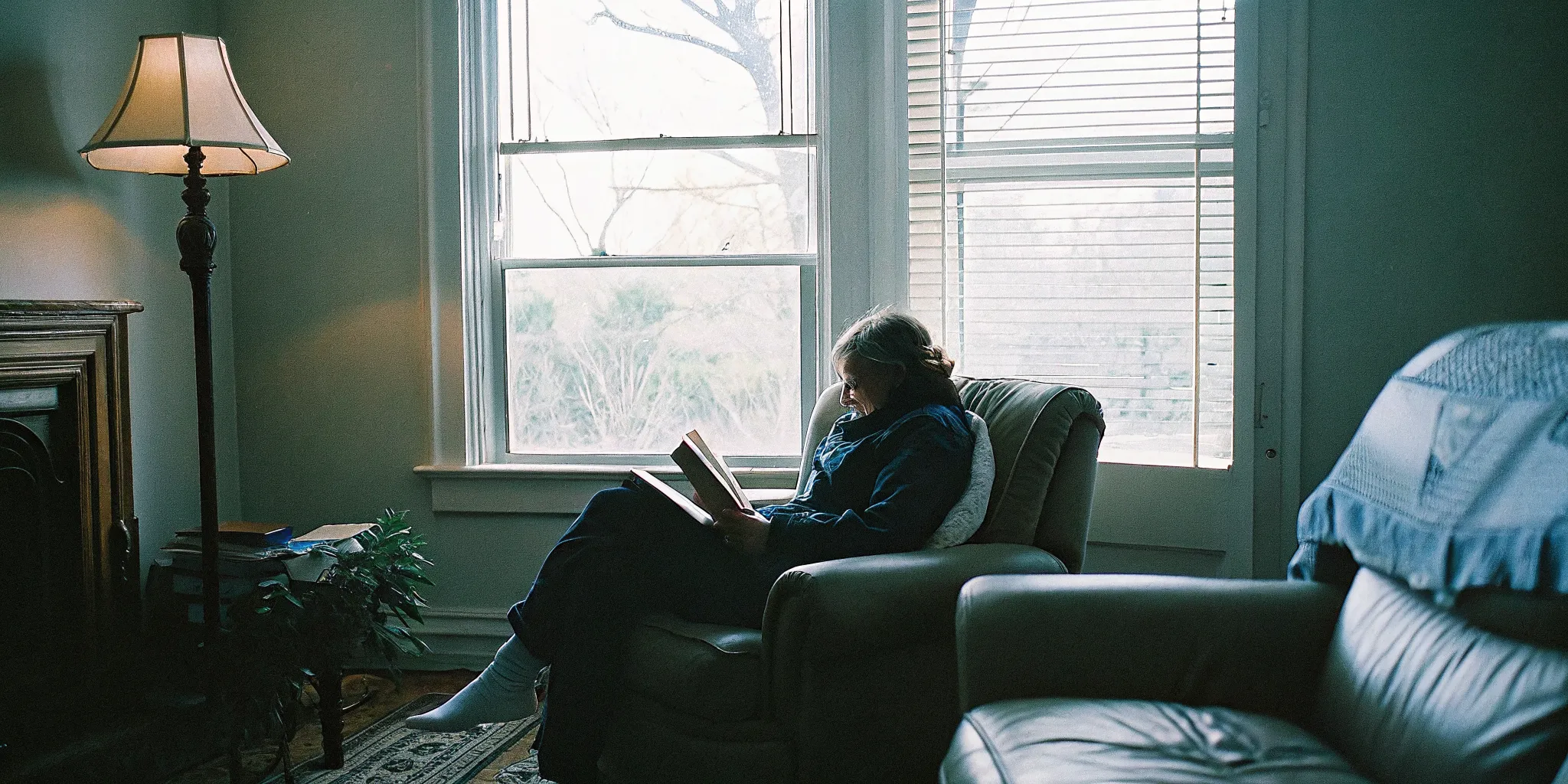 Prospective client preparing questions for a German-speaking therapist in Virginia