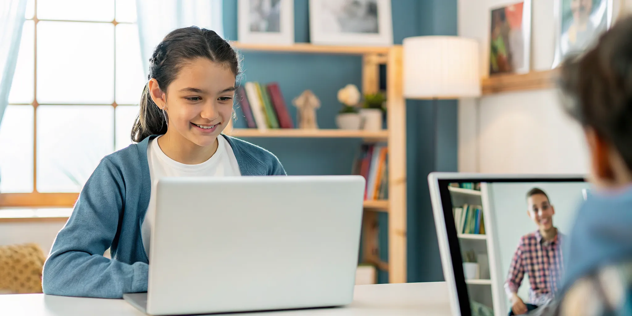 Student attending online classes at home using Arizona ESA funding