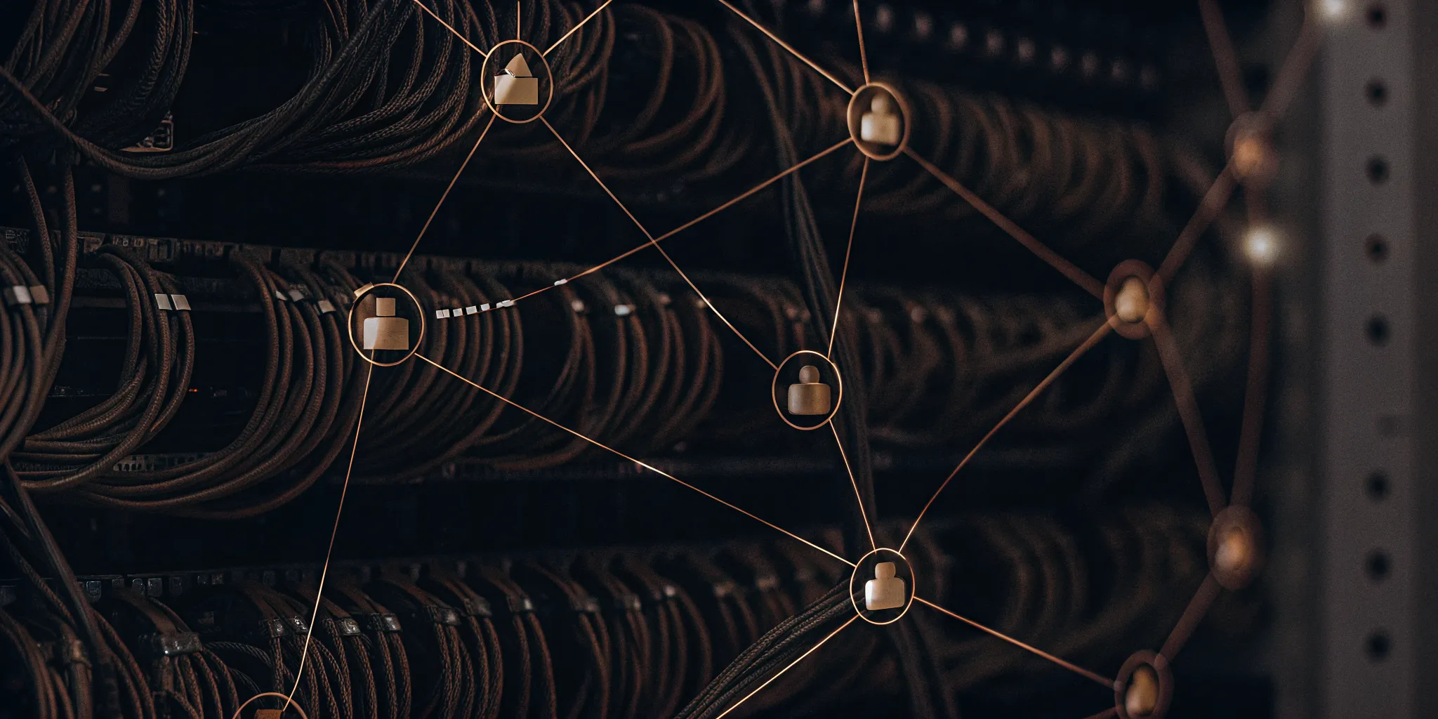 Cloud CCaaS architecture connecting enterprise locations and customer channels
