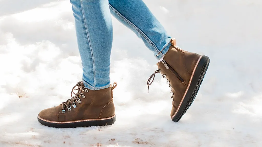 Grounding boots for an outdoor earthing routine in colder weather