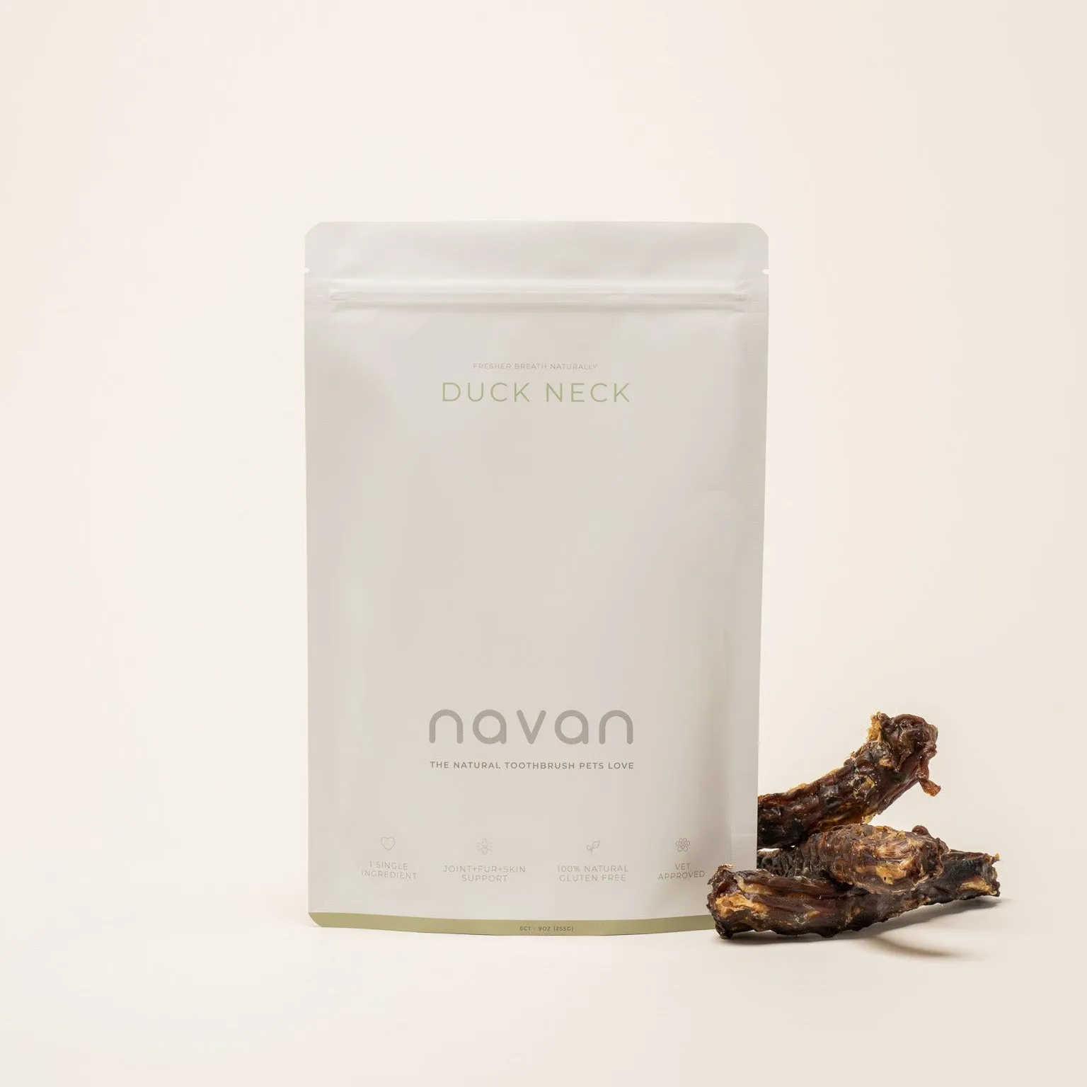 Navan single-ingredient duck neck chew for mechanical chewing