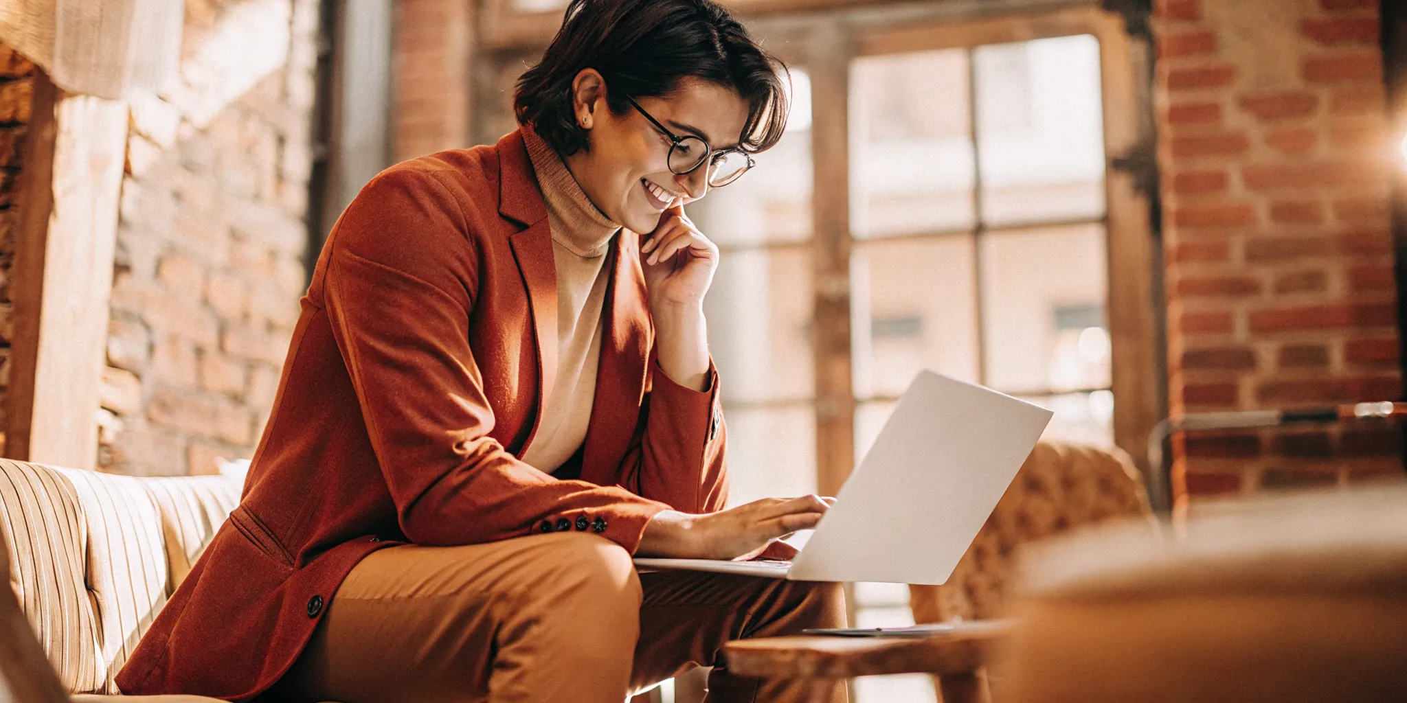 Predictable flat fee invoice financing despite late payment