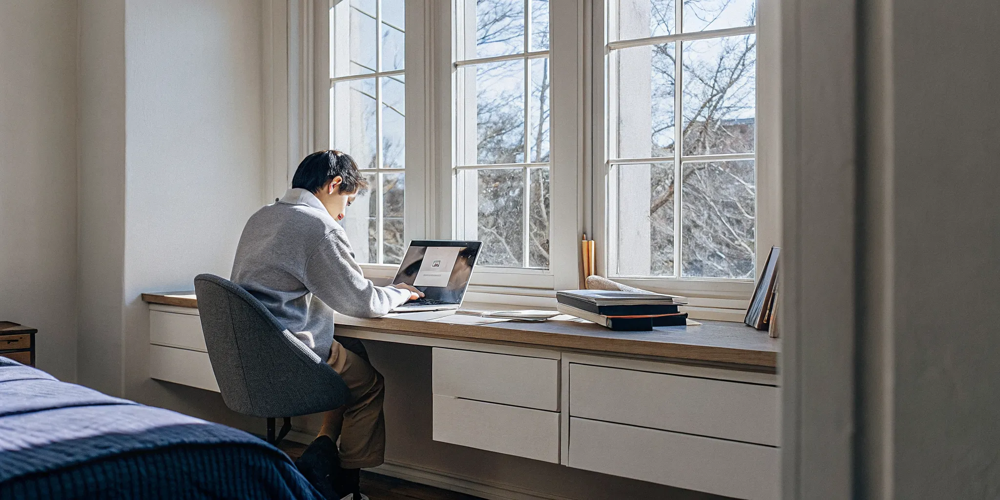 A student using online test prep course to prepare for the MA Class 1D hoisting license exam